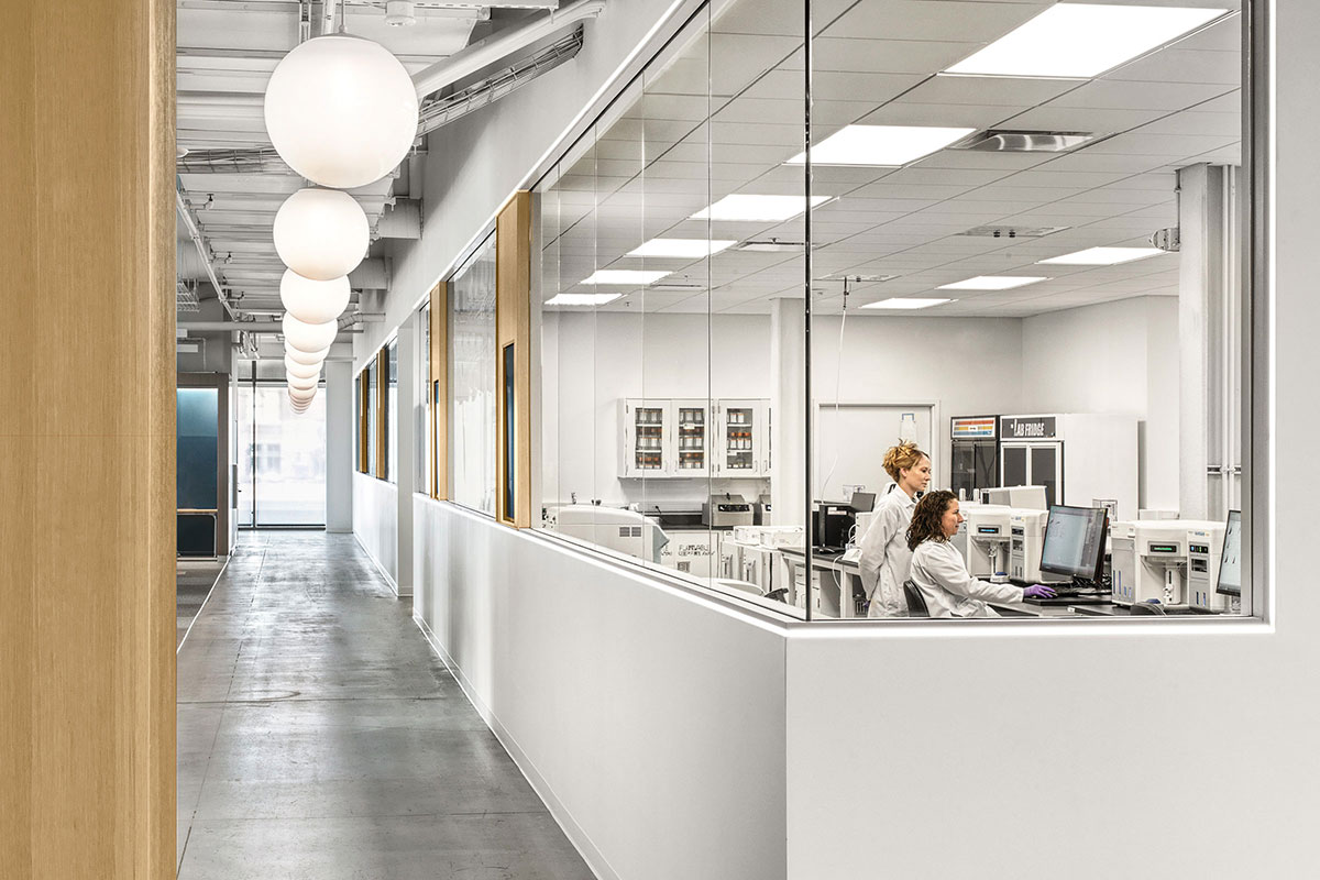 New Off-the-Shelf CAR-T Therapy Gains FDA Breakthrough Status for Aggressive T-Cell Cancers